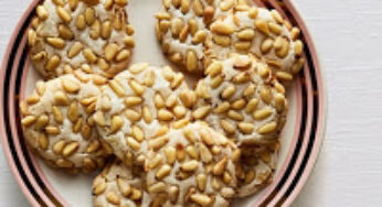 Almond – Pine Nut Cookies